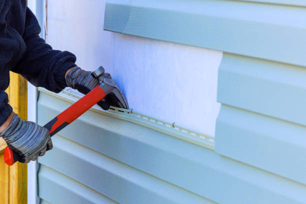 Reliable Emergency Siding Repair contractor in Simpsonville, KY by Superior Siding Solutions